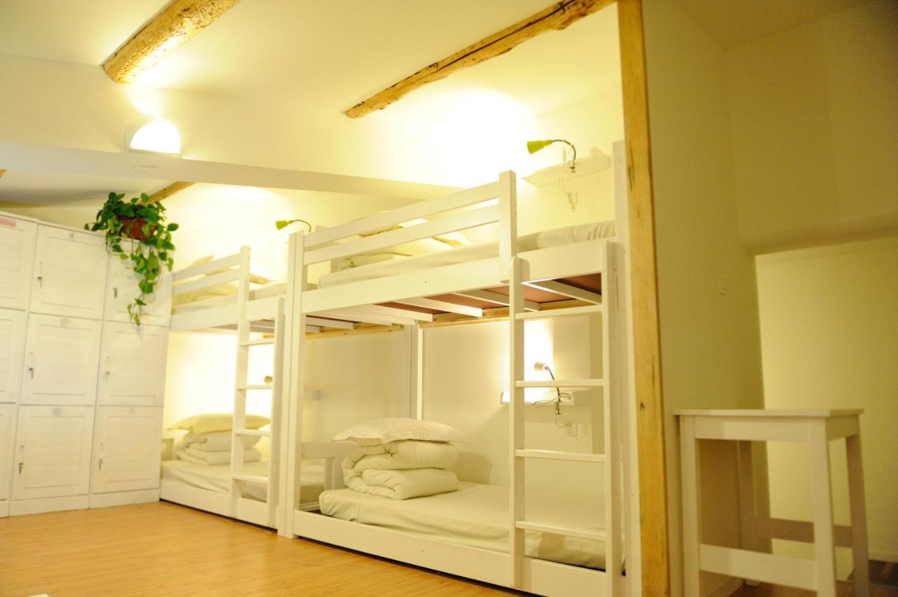 Peking Youth Hostel Екстер'єр фото